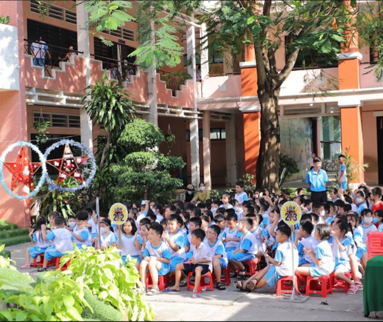TRƯỜNG TIỂU HỌC TÂN ĐỊNH  VUI TẾT TRUNG THU ĐÓN TRĂNG - NHỚ BÁC HỒ NĂM HỌC 2022 - 2023