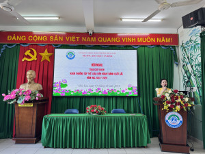 Cô Hoa phát biểu khai mạc Hội nghị