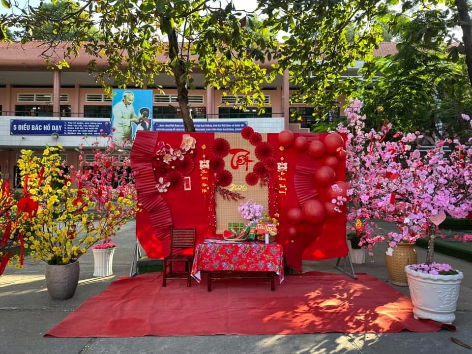 Tiểu cảnh của tổ 2 trang trí